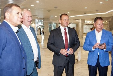 Оренбуржье чествует строителей